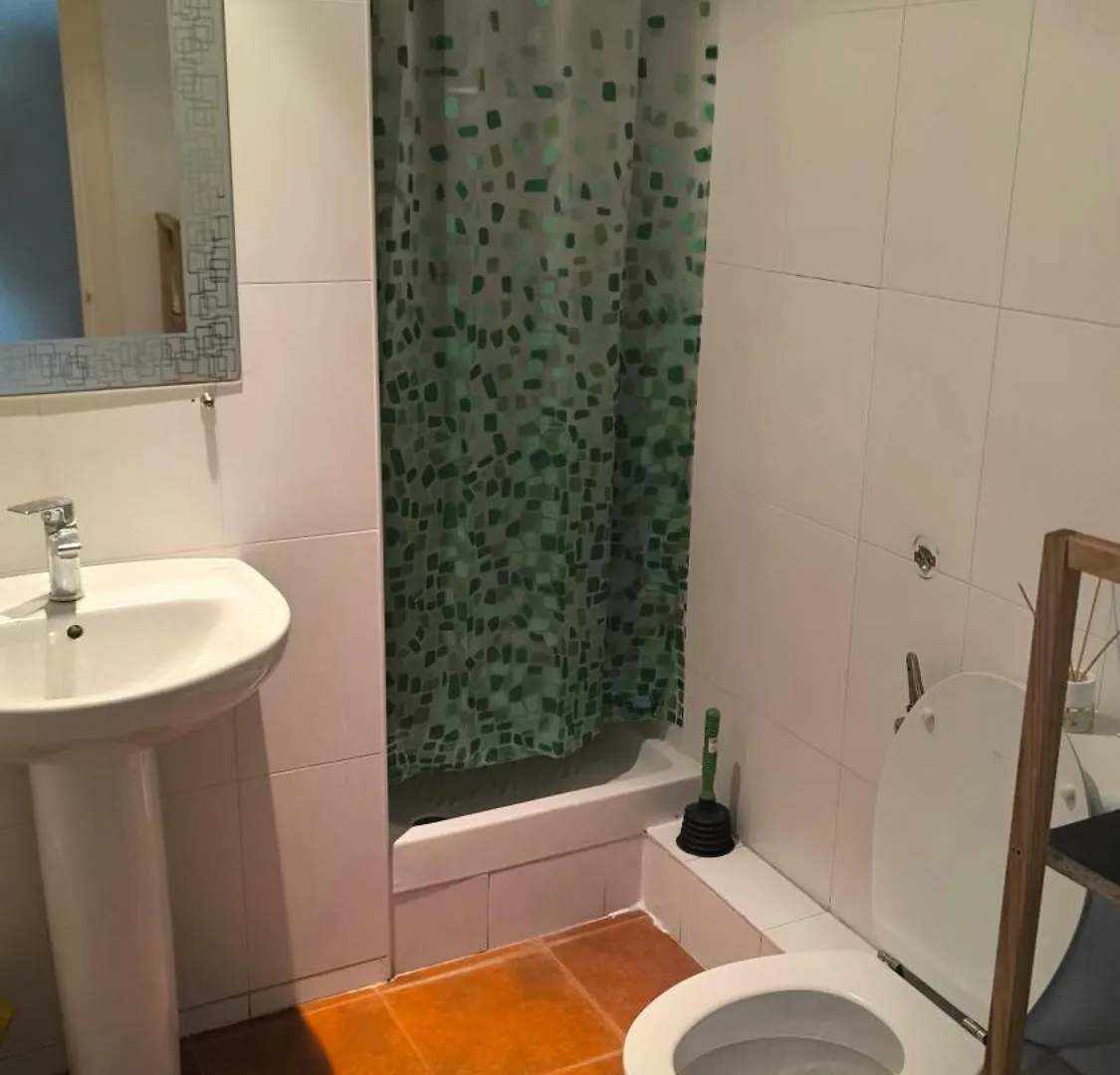 بيت ضيافة Habitacion Confortable برشلونة إسبانيا