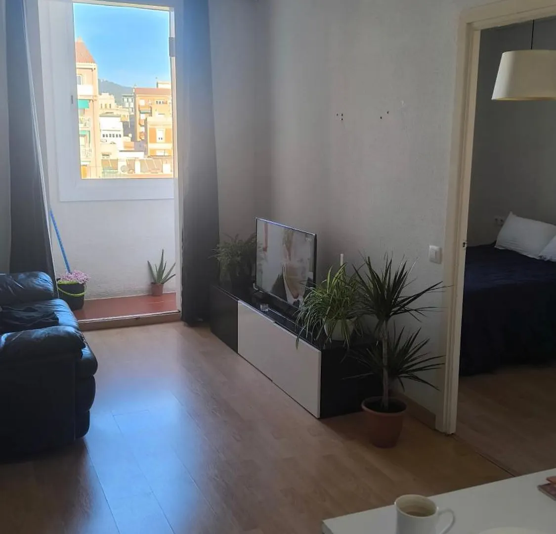 Habitacion Confortable برشلونة بيت ضيافة